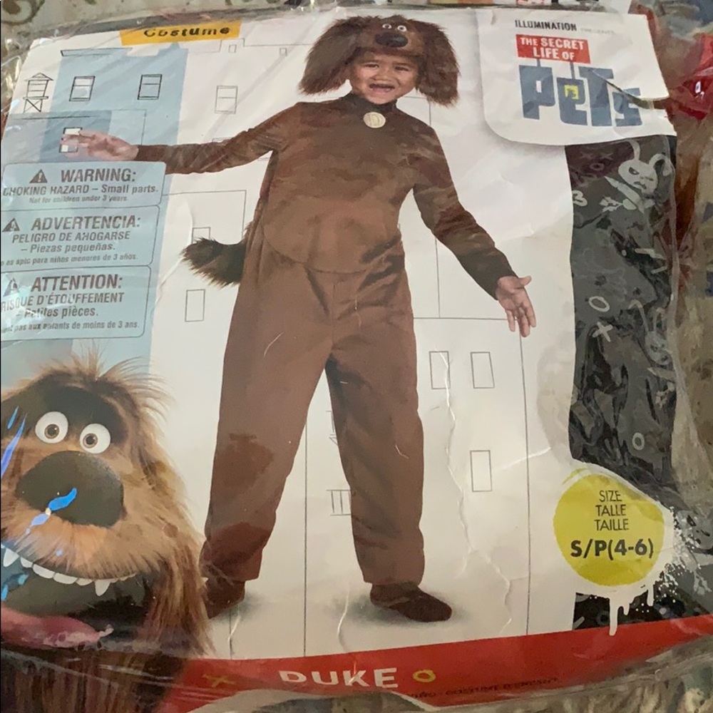🐶 Brand new Seceret Lufe Of Pets Costume